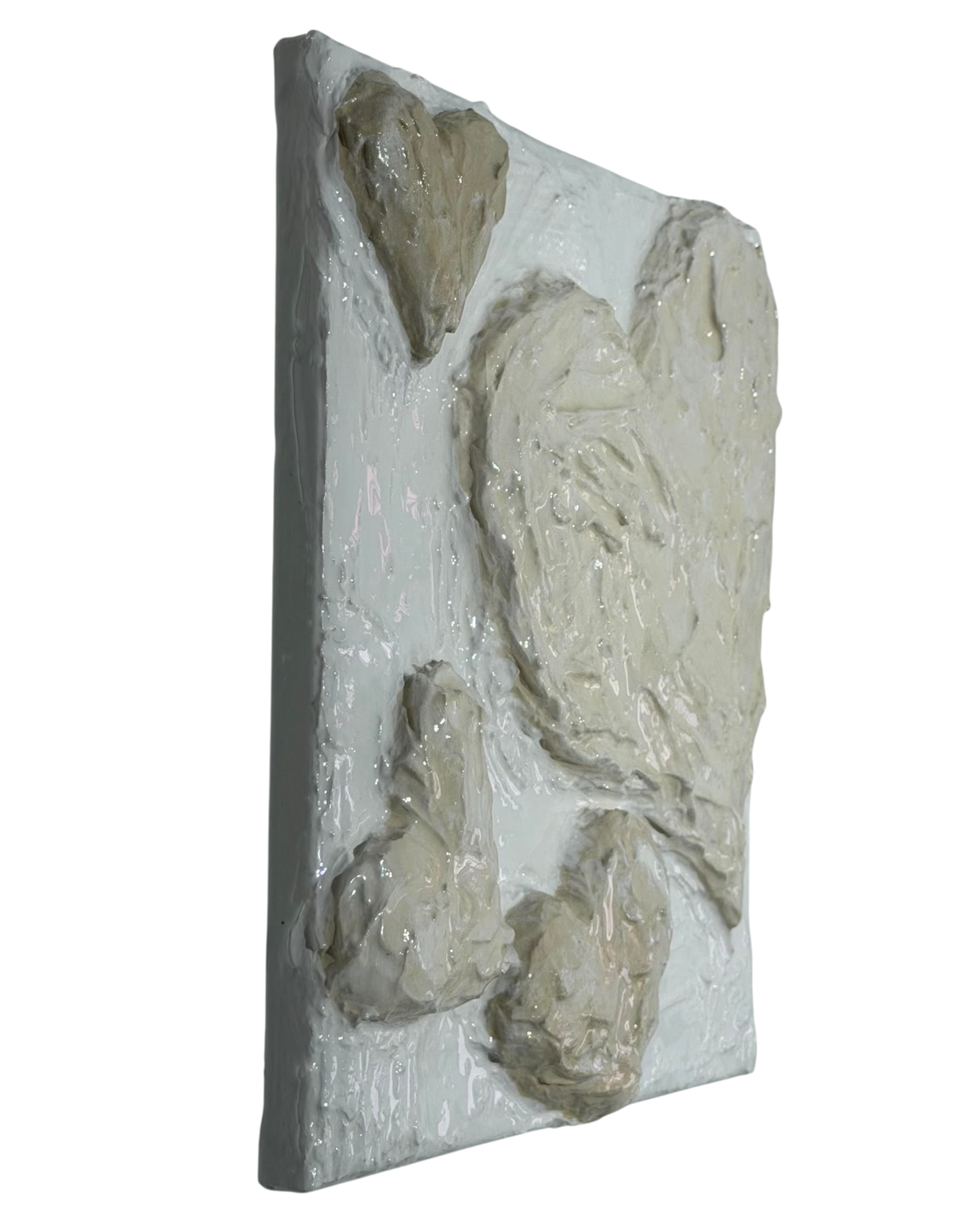 Bianco Terra CUORE No. 02 3D heart wall art with heavy buttercream plaster texture in alabaster and chalk white tones.