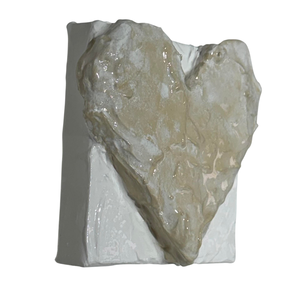 Bianco Terra CUORE MINI NO. 01 miniature 3D heart sculpture in alabaster and nude plaster with a glossy resin finish.