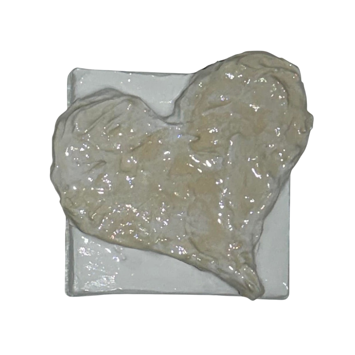 Bianco Terra Cuore Mini No. 02 miniature heart sculpture with textured buttercream plaster on a square canvas.