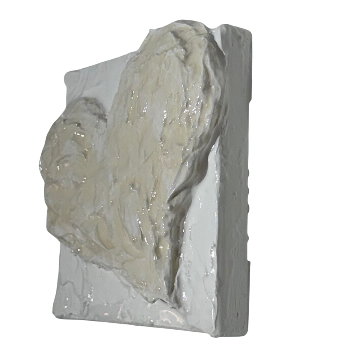 Bianco Terra CUORE MINI No. 03 miniature 3D heart sculpture in alabaster plaster with a glossy resin finish.