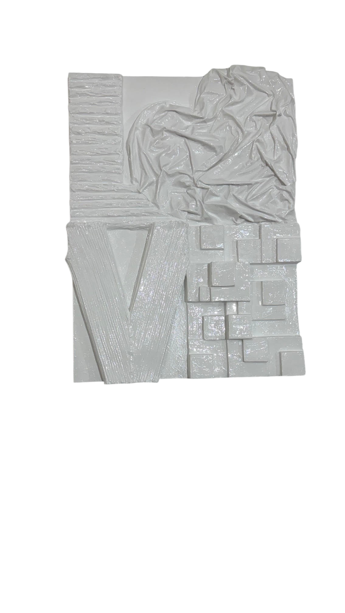 Bianco Terra LOVE No. 01 large white 3D plaster wall art with glossy resin finish and heart-shaped O design.